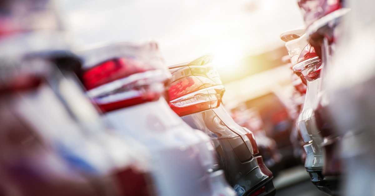 The Digital Hustle to Merchandise and Sell Cars-Dealer Teamwork