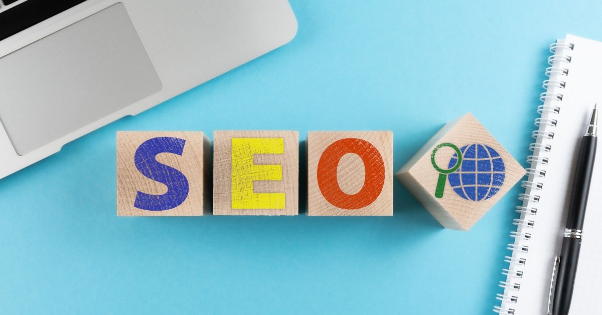 blocks with S E O letters on them